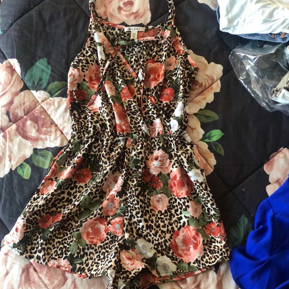 Floral/Leopard print romper!